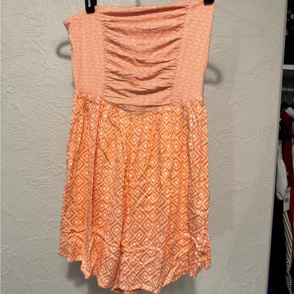 Bundle of 7 Stylish Dress/ Romper lot- all great/new condition size small - Picture 9 of 13